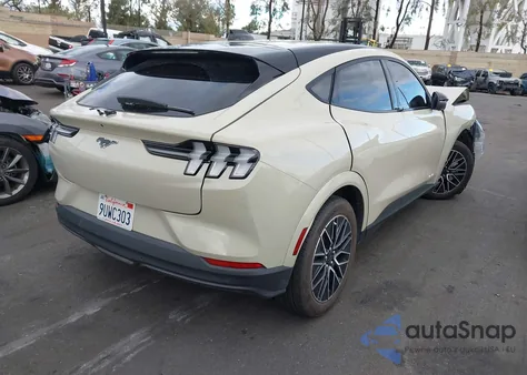 2025 Ford Mustang Mach-E Premium z USA, uszkodzony, nr VIN 3FMTK3R79SMA21756